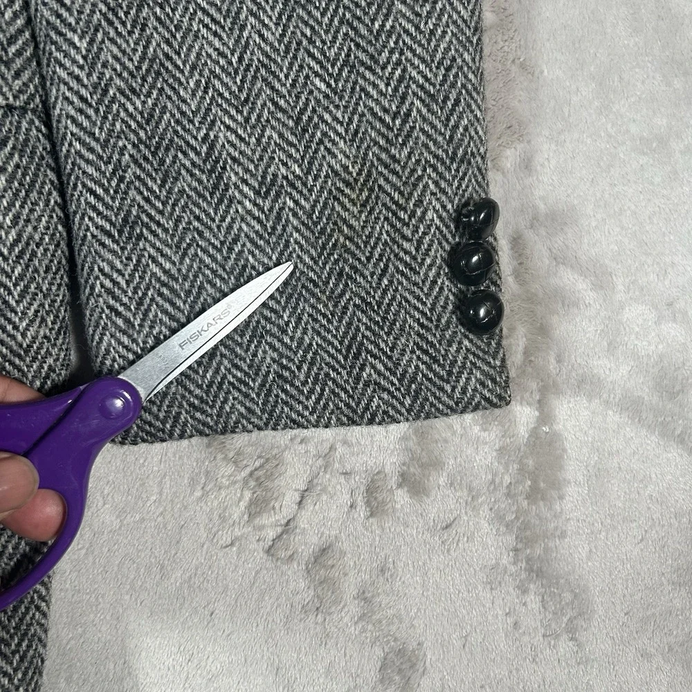 VTG Harris Tweed Blazer Mens 44L Gray Herringbone Pure Scottish Wool Handwoven